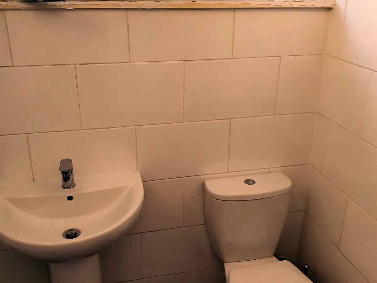 Bathroom renovation before renovation